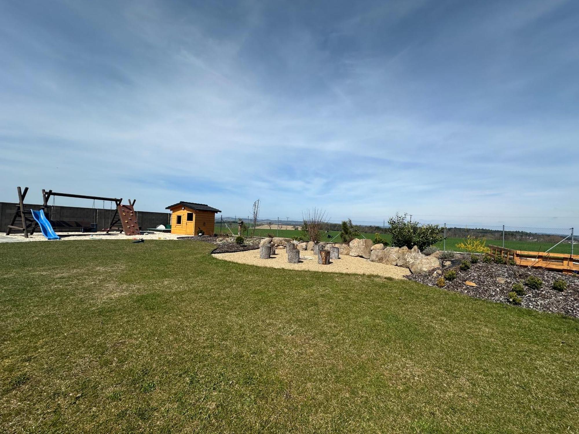 House&Garden&Pool Villa Slapy  Eksteriør billede